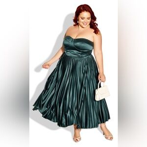City Chic Ahanna Dress - emerald